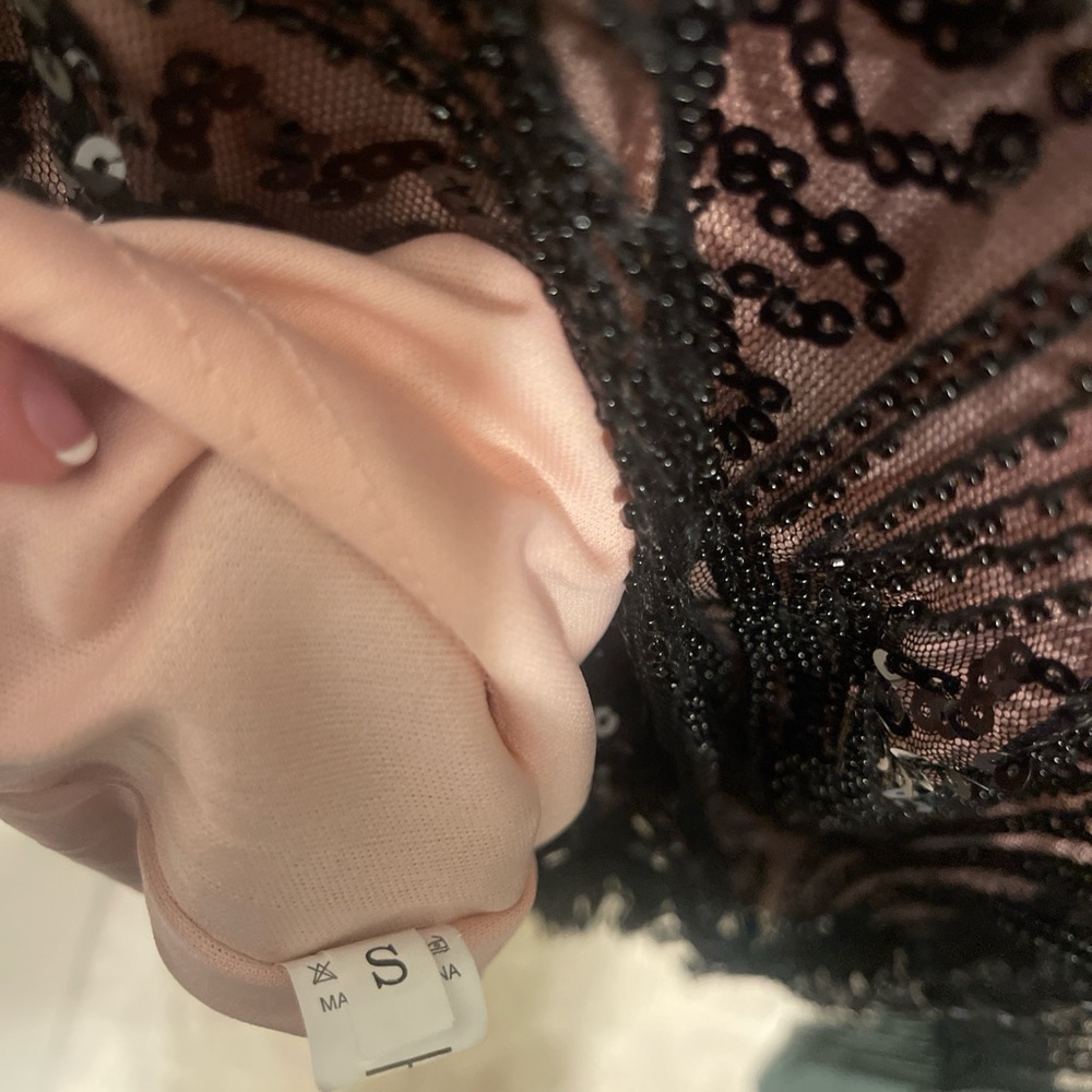 Elegant Black and Brown Fringe Dress - Picture 5 of 5